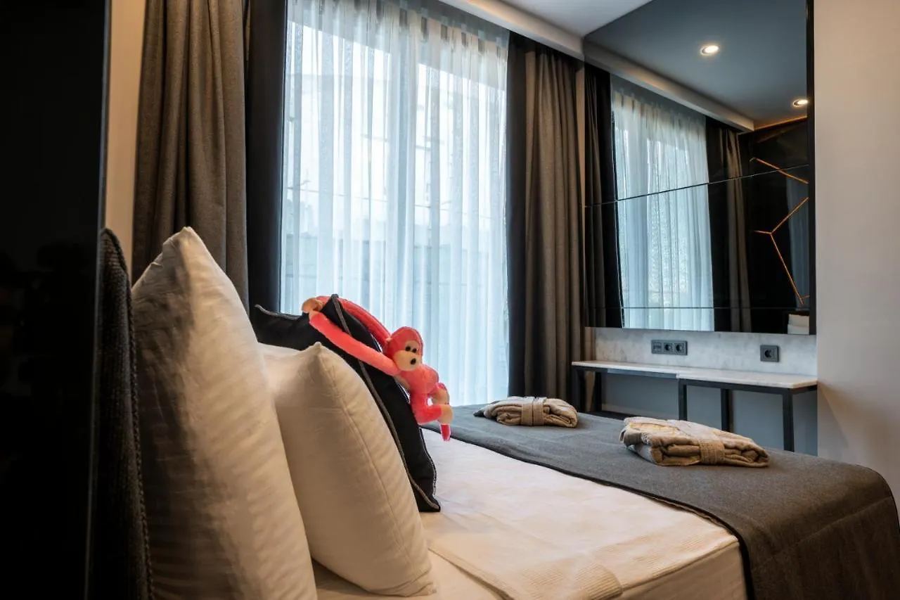 Lucky Monkey Hotel Antalya 2*,  Turkije