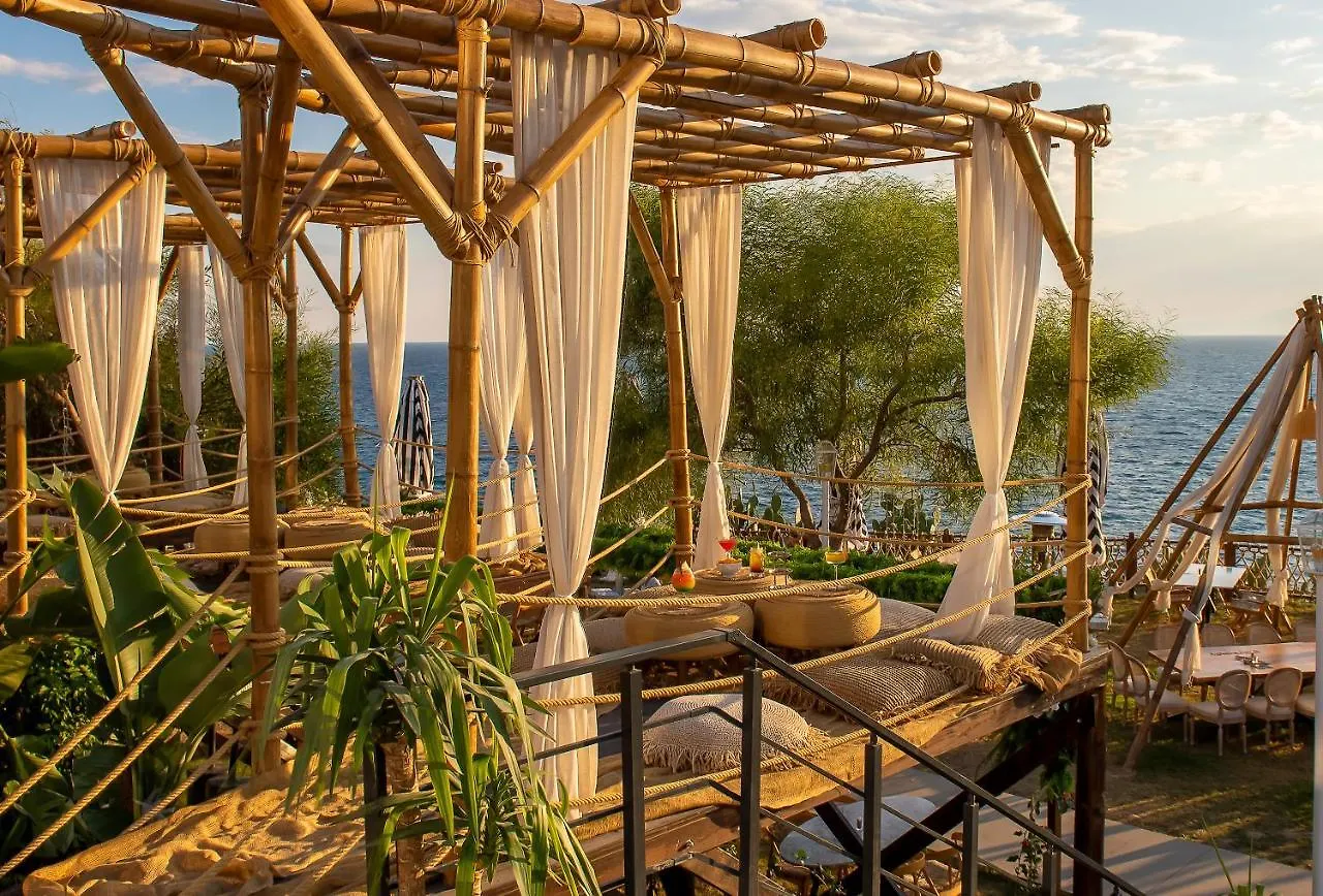 Lucky Monkey Hotel Antalya 2*,  Turkije