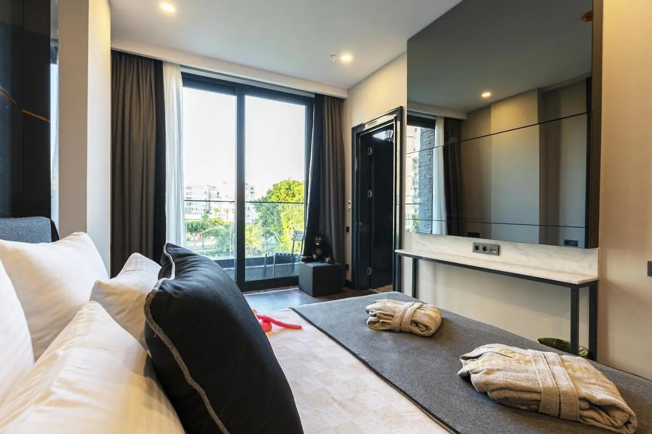 **  Lucky Monkey Hotel Antalya Turcia